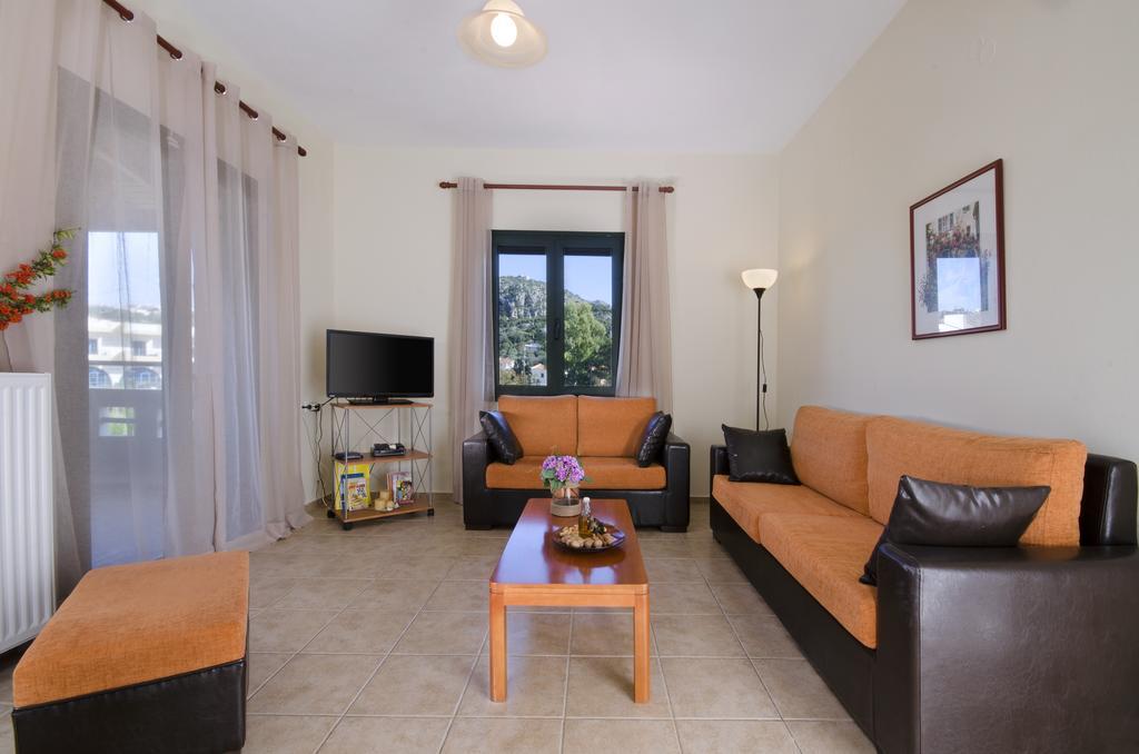 Villa Alimedon Almirida Стая снимка