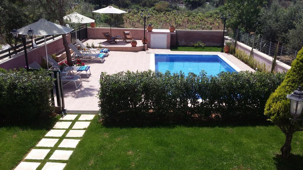 Villa Alimedon Almirida Стая снимка