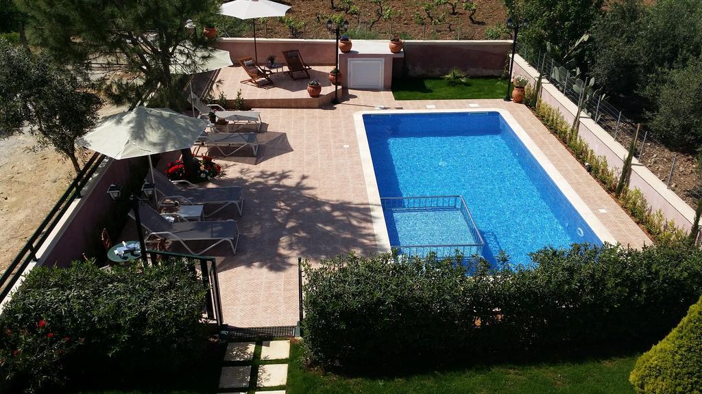 Villa Alimedon Almirida Стая снимка