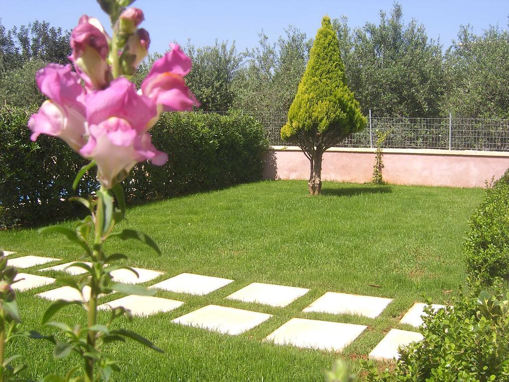 Villa Alimedon Almirida Стая снимка